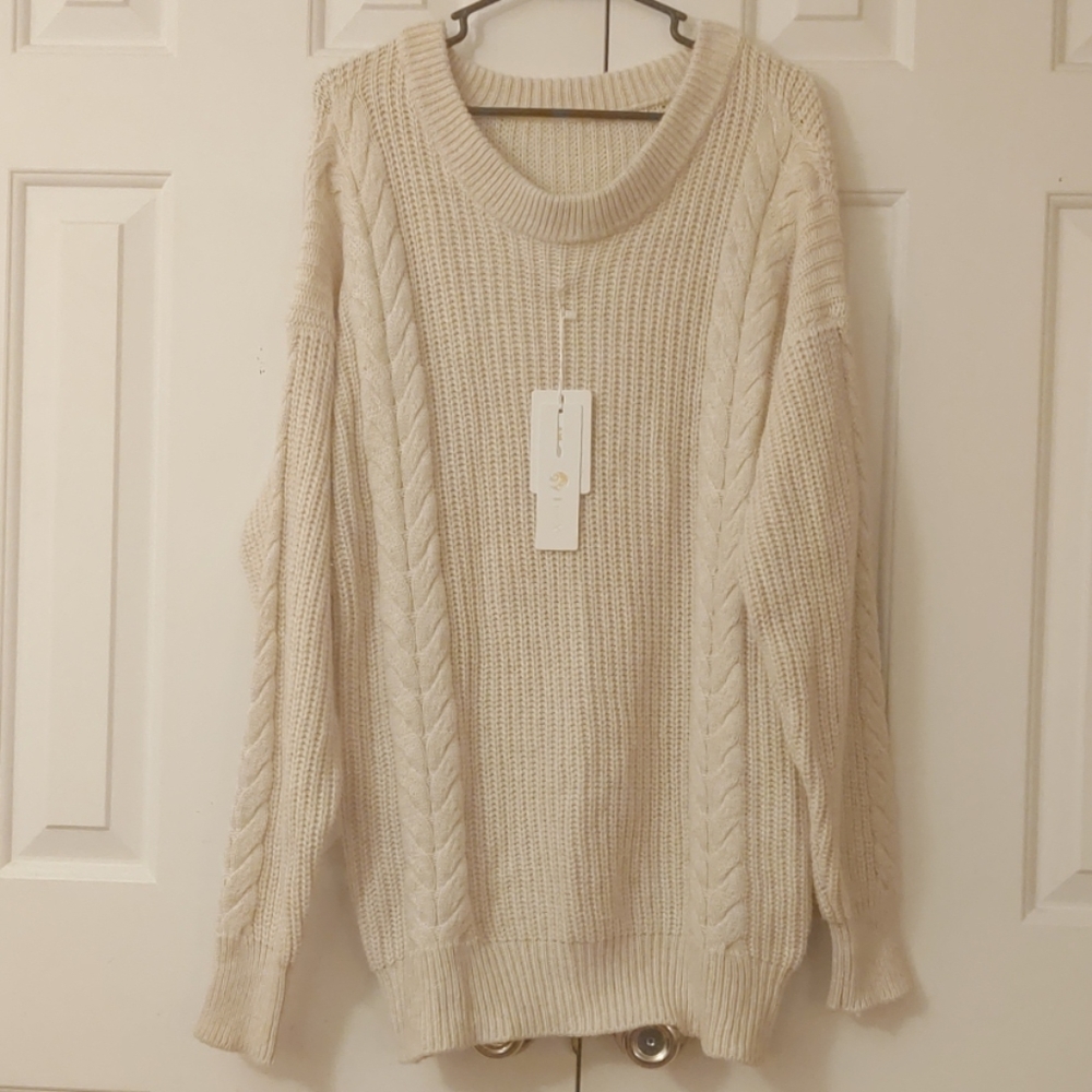Over sized knitted sweater